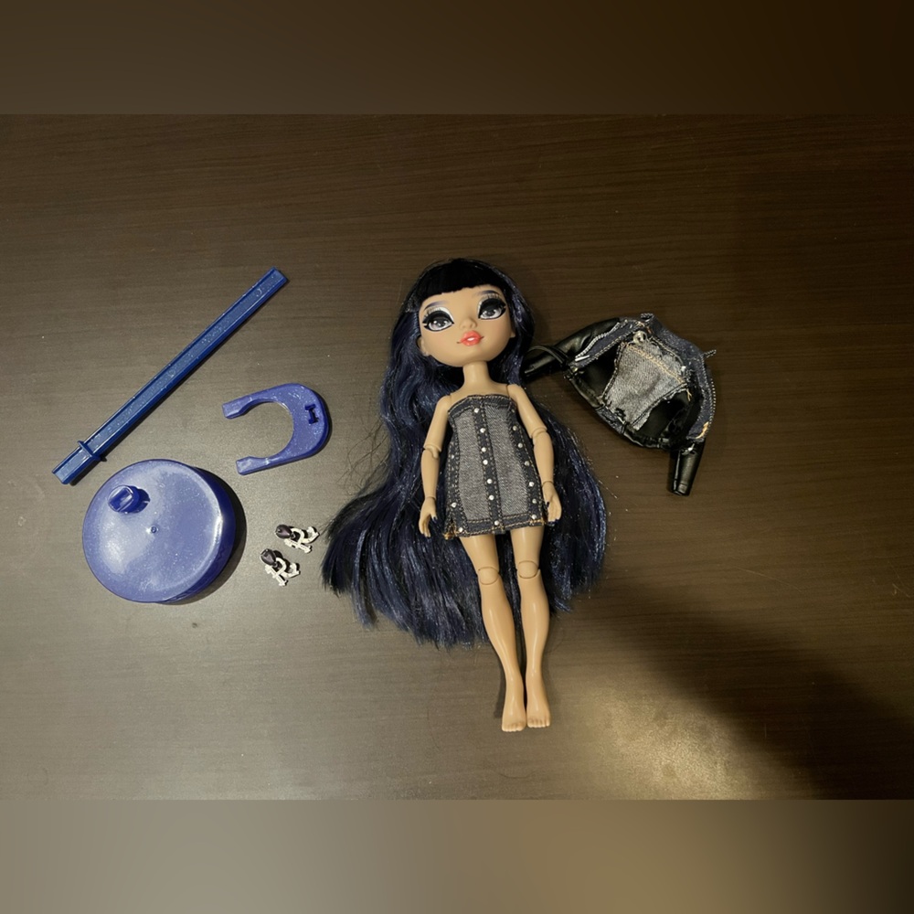 Kim Rainbow High Doll